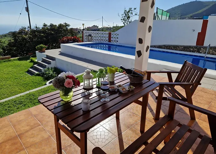 Casas Hoya Limpia- Solo Adultos